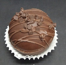 Load image into Gallery viewer, Milk Chocolate w/choc hot cocoa
